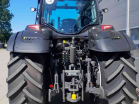 Schlepper / Traktor Valtra T 175 EA