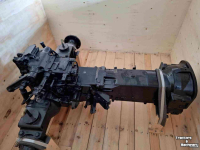 Diverse neue Teile New Holland TT4.90 TD5  T4