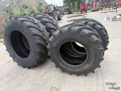 Räder, Reifen, Felgen & Distanzringe Vredestein Traxion 600/70R30 en 710/70R42