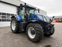 Schlepper / Traktor New Holland Blue Power