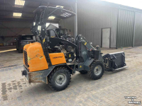 Radlader  Giant D263SW