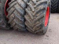 Räder, Reifen, Felgen & Distanzringe BKT 900/50R42 710/55R30