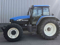 Schlepper / Traktor New Holland TM175