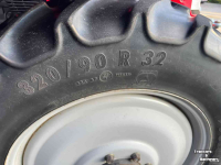 Räder, Reifen, Felgen & Distanzringe Massey Ferguson 13.6R48 - 320/90R32