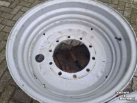 Räder, Reifen, Felgen & Distanzringe Massey Ferguson Velgen 28X20 Inch