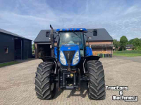 Schlepper / Traktor New Holland T7030