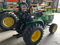 Obsttraktor John Deere 3025E