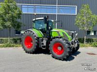 Schlepper / Traktoren Fendt 724 S4 Profi