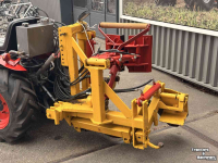 Obsttraktor Schanzlin 300A met kluitrooier