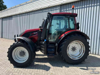 Schlepper / Traktor Valtra N121