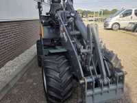 Radlader Giant V452T