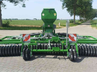 Grünlandverbesserer  Agriwir grass plus graslandverbeteraar, doorzaaimachine cambridgewals