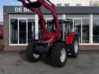 Schlepper / Traktor Massey Ferguson 5S.135