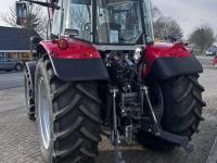 Schlepper / Traktor Massey Ferguson 5S.135