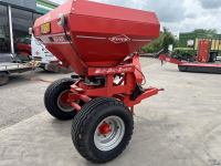 Düngerstreuer Kuhn /Rauch MDS 935