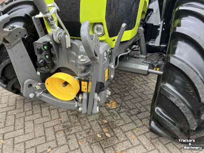 Schlepper / Traktor Claas Arion 630 CMATIC