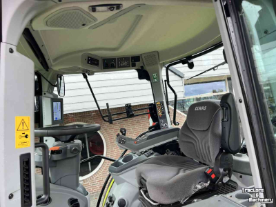 Schlepper / Traktor Claas Arion 630 CMATIC