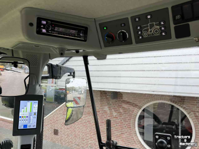 Schlepper / Traktor Claas Arion 630 CMATIC