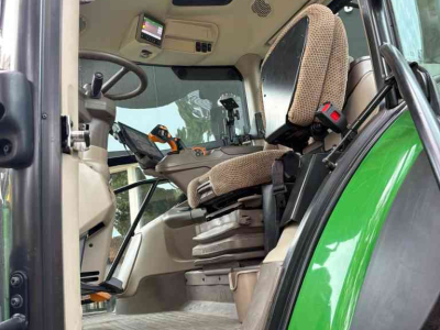 Schlepper / Traktor John Deere 6R150
