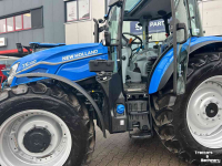 Schlepper / Traktor New Holland T 5.100