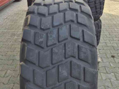 Räder, Reifen, Felgen & Distanzringe Michelin 525/65R20.5 Michelin XS op 10 gaats velg 20.5R20.5