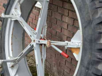 Räder, Reifen, Felgen & Distanzringe Molcon 12.4R46