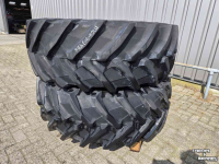 Räder, Reifen, Felgen & Distanzringe Trelleborg 540/65R34  75% + 440/65R24 75%