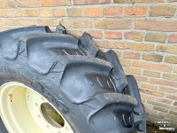 Räder, Reifen, Felgen & Distanzringe BKT 380/70R24