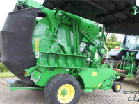 Pressen John Deere 990