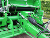 Pressen John Deere 990