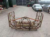 Weide-belüfter / Weide-egge  Weidesleep 4 meter net. hydraulisch opklapbaar. Niet versleten!