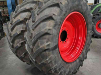 Räder, Reifen, Felgen & Distanzringe Trelleborg 650/65R42 TM800