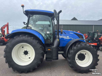 Schlepper / Traktor New Holland T6.145