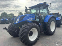 Schlepper / Traktor New Holland T6.145