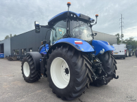 Schlepper / Traktor New Holland T6.145