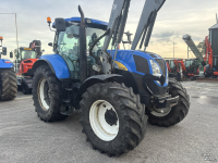 Schlepper / Traktor New Holland T6030