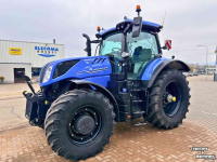 Schlepper / Traktor New Holland T7.245 Auto Command New Gen