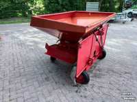 Düngerstreuer Lely 1250 liter