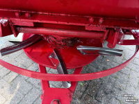 Düngerstreuer Lely 1250 liter