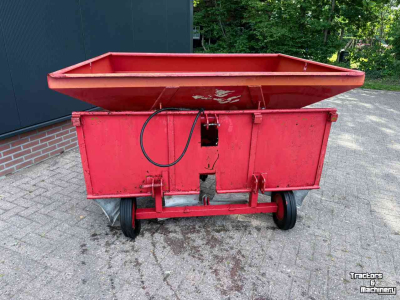 Düngerstreuer Lely 1250 liter