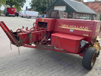 Pressen New Holland 570 Balepers pers pakkenperk weidebouwmachines