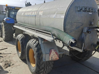 Gülletankwagen / Güllefässer Peecon waterwagen