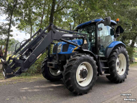 Schlepper / Traktor New Holland TS100A