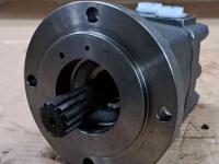 Diverse neue Teile  Danfoss OMSS 250  151F0540