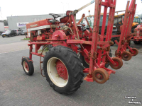 Schlepper / Traktor International 423