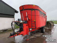 Futtermischwagen Vertikal Kuhn EUV270