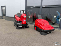 Kehr- und Kehrsaugmaschinen M-Sweep Veegmachines