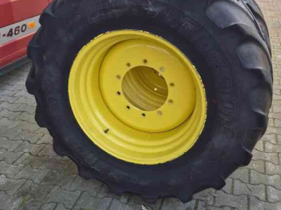 Räder, Reifen, Felgen & Distanzringe John Deere 540/65R28 banden op JD velgen