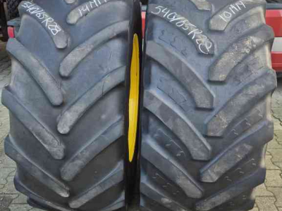 Räder, Reifen, Felgen & Distanzringe John Deere 540/65R28 banden op JD velgen