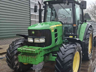 Schlepper / Traktor John Deere 6230